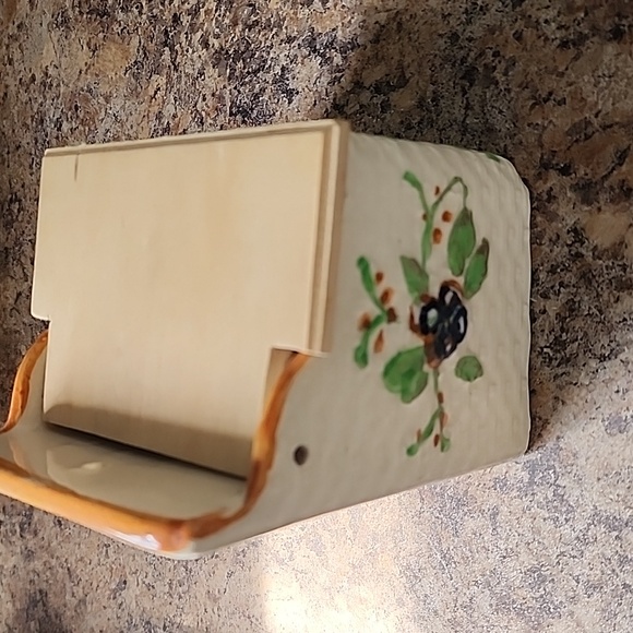 Antique Salt Cellar Basketweave Floarl Wall Mount Salt Cellar Made In Japan - Picture 4 of 7